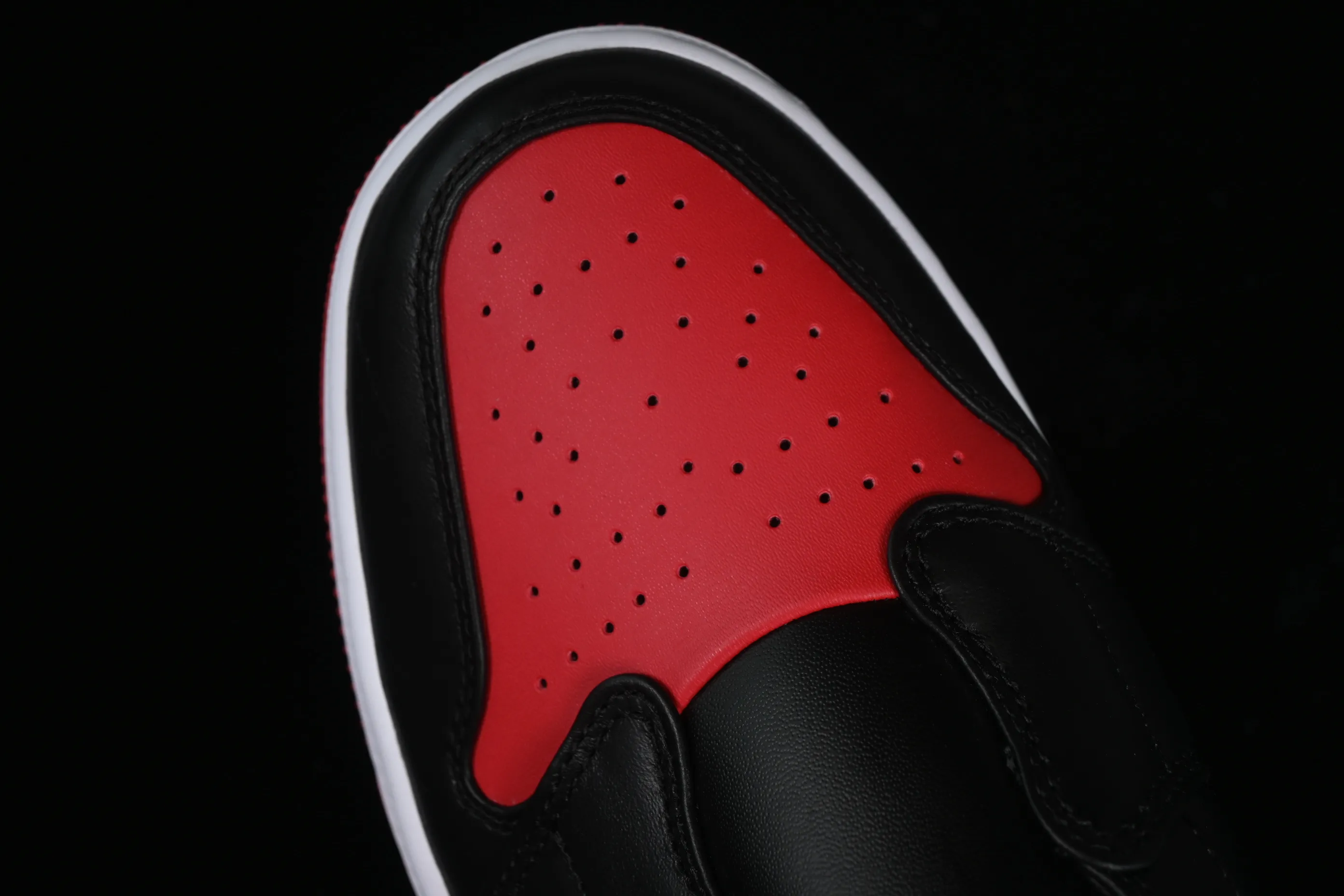 All categories Air Jordan Jordan series basketball shoes Air Jordan 1 Low Air Jordan 1 Mule Golf "Bred" AJ1 Joe 1 black and white golf golf kick FJ1214-001